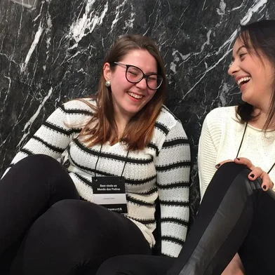 Caxienses Luana Barbosa e Gabriela Rossi, criadoras da plataforma Arqdez 