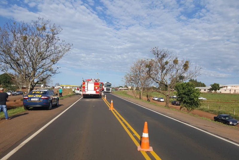 Carro capota e motorista sem habilitação morre em acidente na BR-386 em Santo Antônio do Planalto