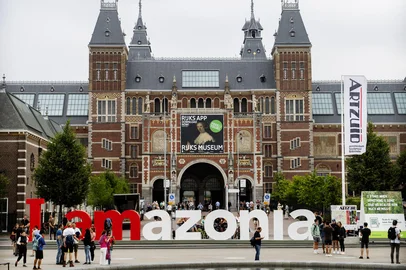 Letreiro I Amazonia em Amsterdam, Holanda