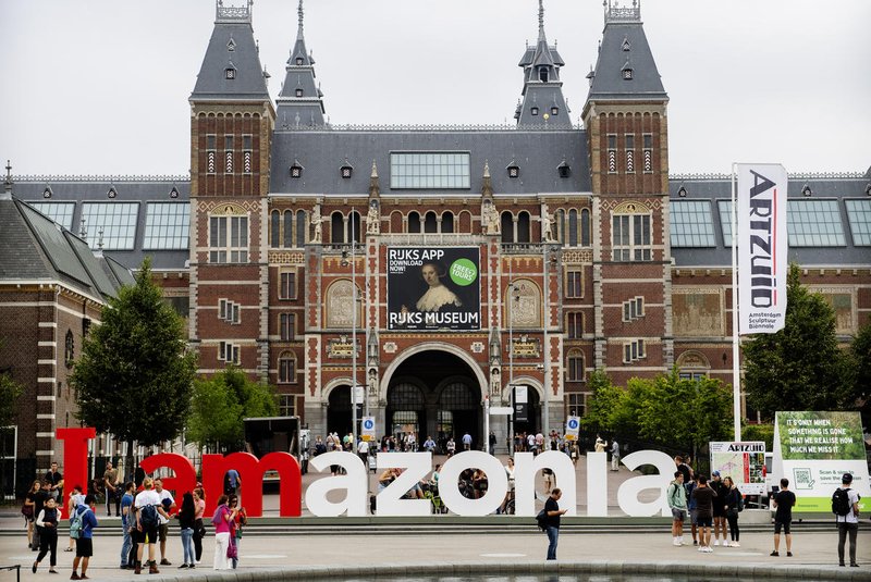 Letreiro I Amazonia em Amsterdam, Holanda