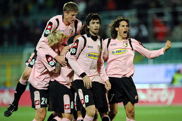 Palermo é rebaixado para a série D do campeonato italiano, futebol italiano