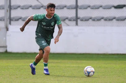  CAXIAS DO SUL, RS, BRASIL (26/04/2019)Último treino do Juventude antes da Estreia da Série C. Na foto, meia João Paulo. (Antonio Valiente/Agência RBS)