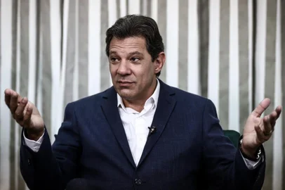  SÃO PAULO, SP, BRASIL, 17/10/2018 - Fernando Haddad concede entrevista para Gaúcha ZH, com as colunistas Rosane de Oliveira e Carolina Bahia, em São Paulo.(FOTOGRAFO: CARLOS MACEDO / AGENCIA RBS)Indexador: Carlos Macedo