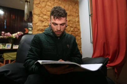  PORTO ALEGRE, RS, BRASIL - 2019.07.15 - Reportagem com dicas para preparação do Encceja. Na foto: Talis (Foto: ANDRÉ ÁVILA/ Agência RBS)