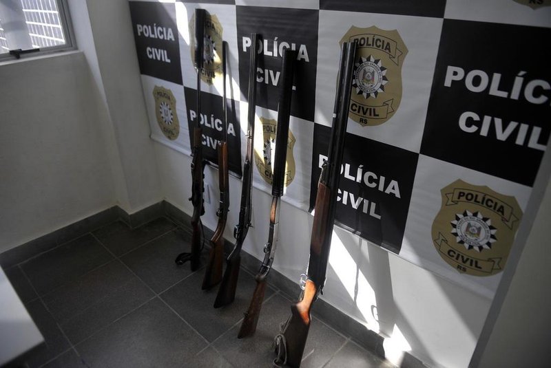  CAXIAS DO SUL, RS, BRASIL, 16/07/2019Operação da Polícia Civil cumpre 12 mandados de busca em Caxias do Sul e apreende armas. (Lucas Amorelli/Agência RBS)