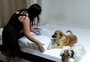 Dona de Chico ganha colchão novo e caminha para o cão que viralizou na web