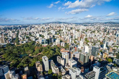  PORTO ALEGRE, RS, BRASIL, 01-04-2019: Gre-Nal - Antigas casas da Dupla. Fotos de drone dos locais onde eram os primeiros estádios de Inter e Grêmio. (Foto: Omar Freitas / Agência RBS)Local: Porto Alegre