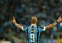 O camisa 9 que vira opção entre os 11: Tardelli se coloca como alternativa para centroavante do Grêmio