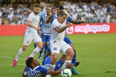 Santos(SP), 28/07/2019 - Santos x Avai - Yeferson Soteldo do Santos - Partida entre Santos x Avai pela 12Âº rodada do Campeonato Brasileiro, realizada no Estadio de Vila Belmiro, em Santos, litoral de Sao Paulo, na tarde deste domingo, 28. (Foto: Jota Erre/Photo Premium/Lancepress!) 