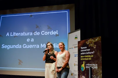 Finalista em 2018, a professora Danieli Biolchi (E), de Ijuí, ao lado da colega Marli Schiavo, destaca premiação como ponte para alcançar oportunidades