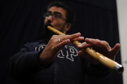  CAXIAS DO SUL, RS, BRASIL, 06/08/2019 - Mirac Ozkir é músico solista e instrutor do instrumento Ney (flauta de bambu). Nasceu e foi criado na Turquia e atualmente reside na cidade de Indiana nos Estados Unidos. Será solista do concerto One Love, da Orquestra Sinfônica da UCS, no dia 8 de agosto. (Marcelo Casagrande/Agência RBS)