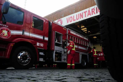  GARIBALDI, RS, BRASIL, 02/07/2018 - Bombeiros voluntários da região dedicam tempo livre para salvar vidas. (Marcelo Casagrande/Agência RBS)