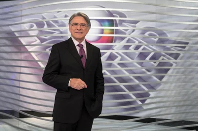 Sergio Chapelin no estúdio, globo repórter