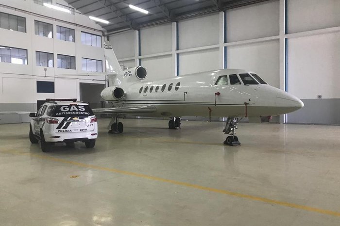 AviÃ£o apreendido com os suspeitos em hangar de Sorocaba, SÃ£o Paulo