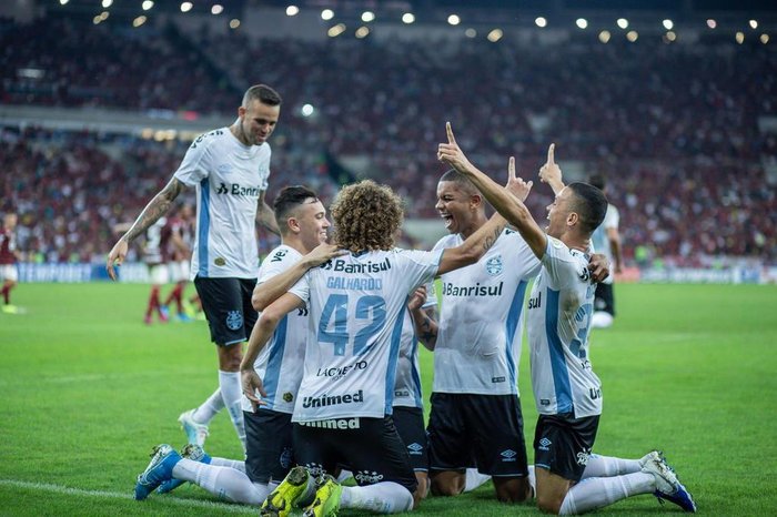 Foco na Copa do Brasil e mistério sobre Tardelli: Grêmio mira Athletico-PR após derrota no Maracanã