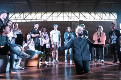 Batalha Seven to Smoke, organizada pela Nest Panos, de Bento Gonçalves, na Mostra Sesc Dança Urbana