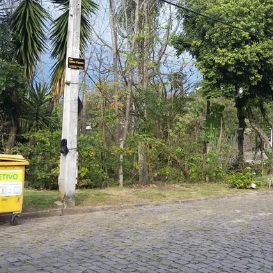 Vereador Velocino Uez (PDT tem o projeto Adote um Terreno Público. Na foto, terreno público na Rua Guerino DAgostini, no bairro Panazzolo.