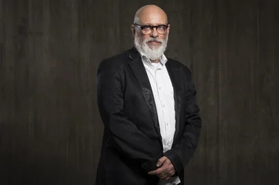 O escritor e ensaÃ­sta Luiz Felipe PondÃ©SÃO PAULO, SP, 18.02.2019 - O escritor e ensaÃ­sta Luiz Felipe PondÃ© durante o 1Â° dia de encontro com colunistas da Folha. (Foto: Eduardo Knapp/Folhapress)Local: SÃ£o Paulo ;SP - SÃ£o Paulo ;Brasil