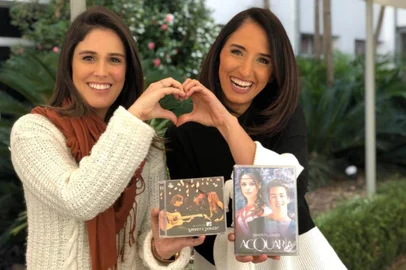 Alice Bastos Neves e Kelly Costa (E) se preparam para um grande momento na Arena do Grêmio:  assistir ao show de Sandy & Junior, na turnê Nossa História, no dia 21 de setembro.  