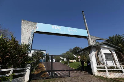  PORTO ALEGRE-RS-BRASIL- 18/07/2018- Fundação Piratini, antiga administradora da FM Cultura e da TVE, terá novo destino. Pelos planos do governo, as emissoras serão concedidas à iniciativa privada e o terreno de 10,8 mil metros quadrados no Morro Santa Tereza, em Porto Alegre, sediará um centro integrado de segurança pública. FOTO FERNANDO GOMES/ZERO HORA.