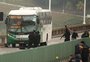 Homem armado que fazia reféns dentro de ônibus na Ponte Rio-Niterói é morto
