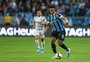 Com trauma no quadril, Cortez vira dúvida no Grêmio para a decisão contra o Palmeiras