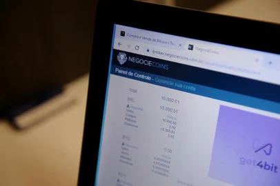  CAXIAS DO SUL, RS, BRASIL (22/08/2019)Lucro virtual, drama real: empresário de Caxias do Sul está enfrentando sérias dificuldades financeiras após ter aplicado grande soma de dinheiro em mercado de criptomoedas. (Antonio Valiente/Agência RBS)