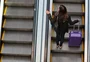 Manual dá dicas para mulheres que desejam viajar sozinhas pelo mundo