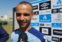 Curinga do Grêmio, Thaciano brinca sobre  parar Daniel Alves: "Dar umas pegadinhas no tornozelo"
