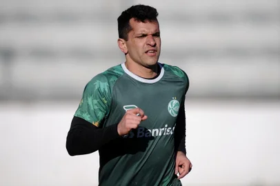  CAXIAS DO SUL, RS, BRASIL (04/09/2019)Treino do juventude no Estádio Alfredo jaconi. Na foto, Eltinho. (Antonio Valiente/Agência RBS)