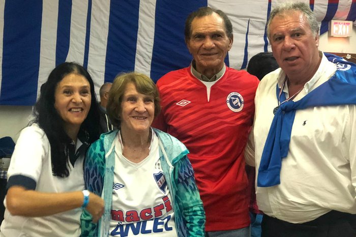 Resultado de imagem para manga goleiro botafogo