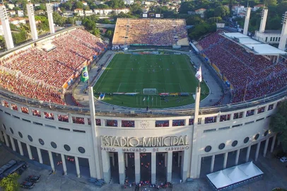SP - SP/CAMPEONATO/CARIOCA/FLAMENGO/X/FLUMINENSE/ESPORTES - ESPORTES - Vista aerea do Estadio do Pacaembu na partida entre Flamengo e Fluminense, partida válida pelo Campeonato Carioca, na zona oeste de São Paulo, neste domingo (20)Foto Marcelo D. Sants/FramePhoto. 20/03/2016 - Foto: MARCELO D. SANTS/FRAMEPHOTO/FRAMEPHOTO/ESTADÃO CONTEÚDO