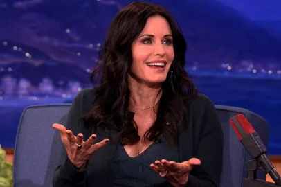 Courteney Cox in Conan (2010)