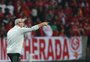 Odair lamenta o vice, exalta entrega dos jogadores e avisa: "Estou arrasado, mas não vou cair"