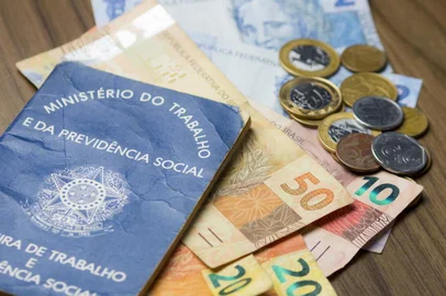  moeda, dinheiro, Indexador: PEDROFonte: 186683303