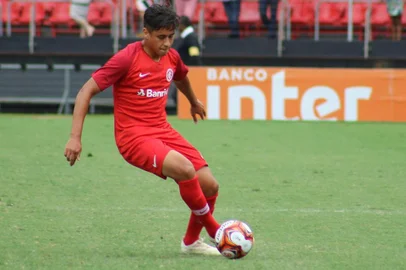 José Aldo meia do sub-20 do Inter