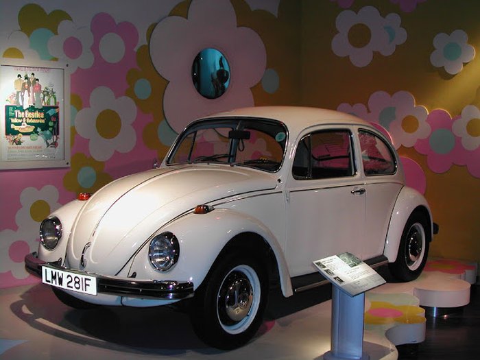 Um carro inglês que não conhece os Beatles - Motor Show