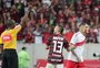 O que dizem os comentaristas de arbitragem sobre lance em que o Inter pediu pênalti em Guerrero