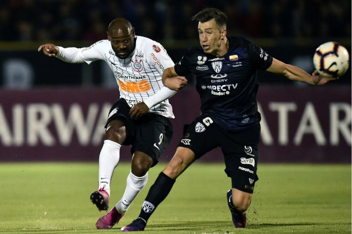 Empate do Corinthians na semifinal da Copa Sul-Americana garante