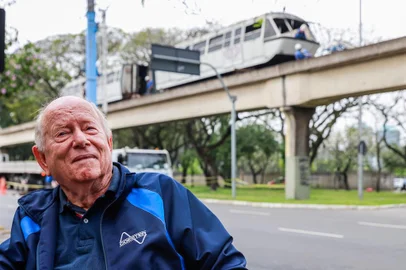 PORTO ALEGRE, RS, BRASIL,02/10/2019-Retirada do aeromóvel. Na foto- Oskar  Coester, Idealizador do aeromóvel.(FOTOGRAFO: OMAR FREITAS / AGENCIA RBS)