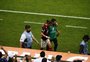Arrascaeta e Filipe Luís têm lesões e devem desfalcar o Flamengo contra o Grêmio