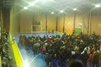 Consulta popular garante modelo cívico-militar na Escola Alexandre Zattera em Caxias do Sul