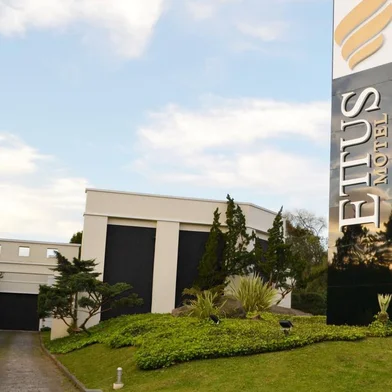 Ettus Motel