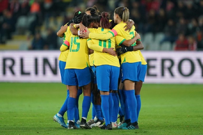 Em Amistoso Selecao Brasileira Feminina Vence A Polonia Por 3 A 1 Gzh