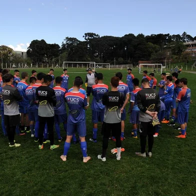  CAXIAS DO SUL,RS, BRASIL, 09/10/2019 - A Apafut/UCS treina para encarar o Brasil-Pel na semifinal do Gauchão sub-17. NA FOTO: Técnico Marcelo Tura. (Marcelo Csagrande/Agência RBS)