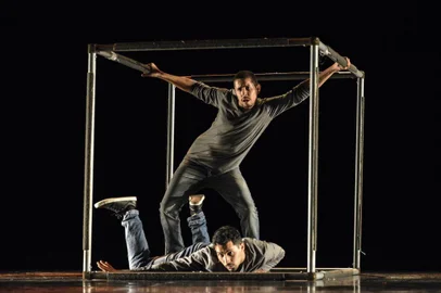 Bento em Dança - Wellington Souza é coreógrafo da J.Dance, escola que foi premiada por Hexágono