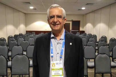 Milton Ruiz Alves, membro do Conselho Brasileiro de Oftalmologia.