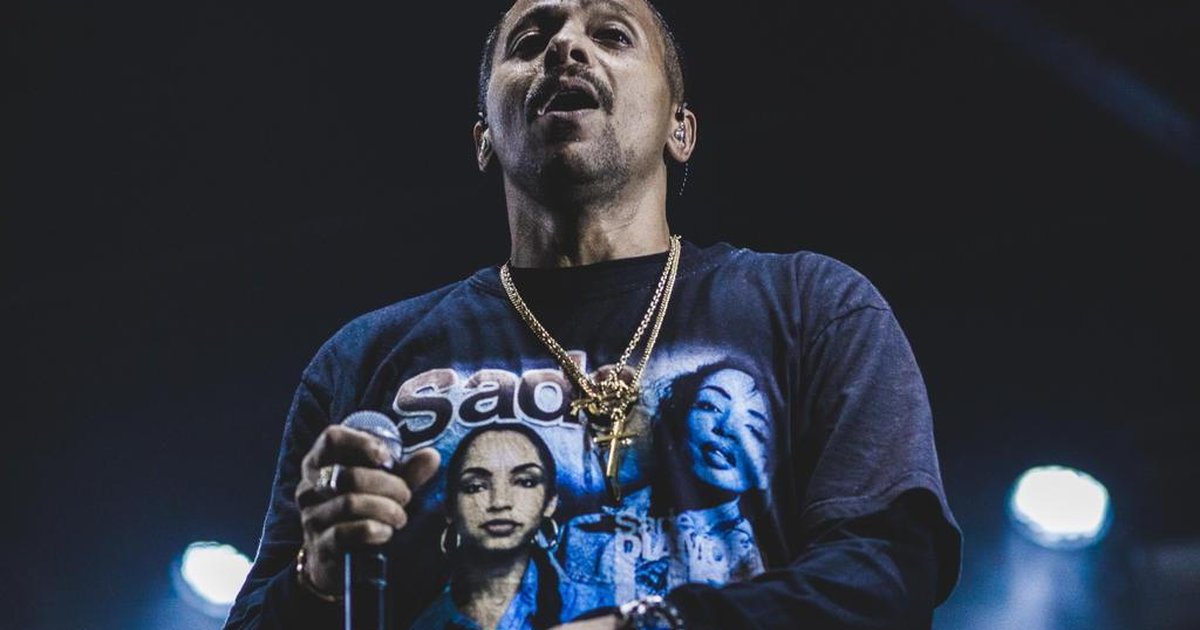 Rapper Black Alien mostra sua nova vida no palco do Opinião | GZH