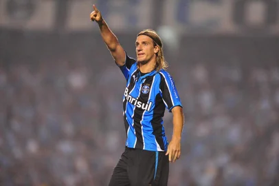  Brasileirão 2009,Grêmio x Palmeiras no estádio Olímpico.Jogador Maxi López faz o segundo gol do Grêmio