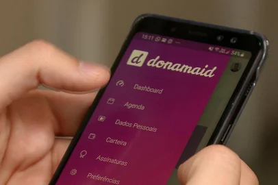 Jovens de Pelotas criam plataforma online para a contratação de diaristas.